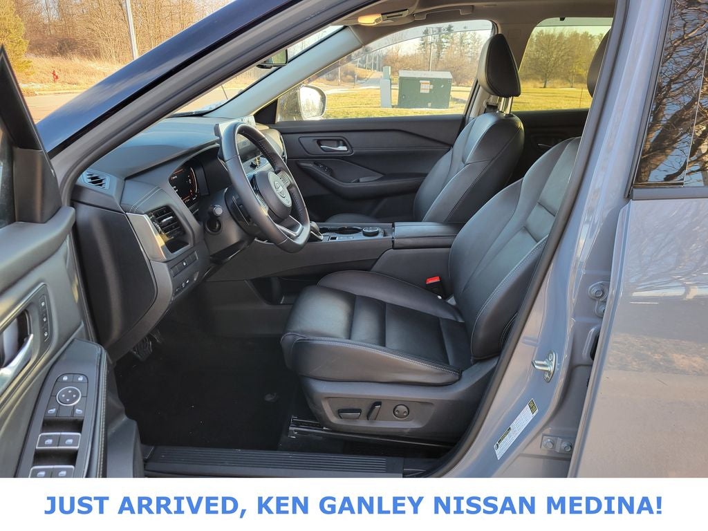 2024 Nissan Rogue SL