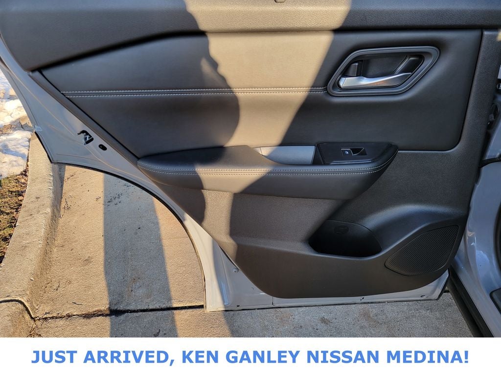 2024 Nissan Rogue SL