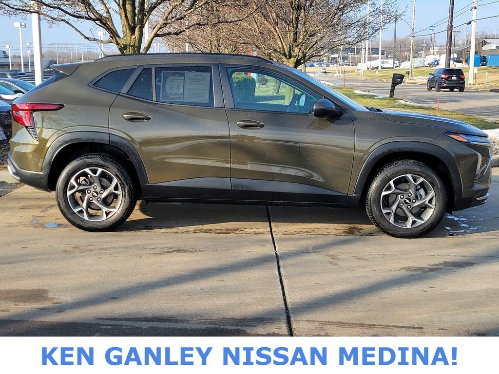 2024 Chevrolet Trax LT