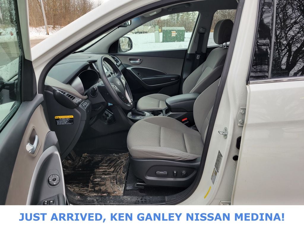 2016 Hyundai Santa Fe SE