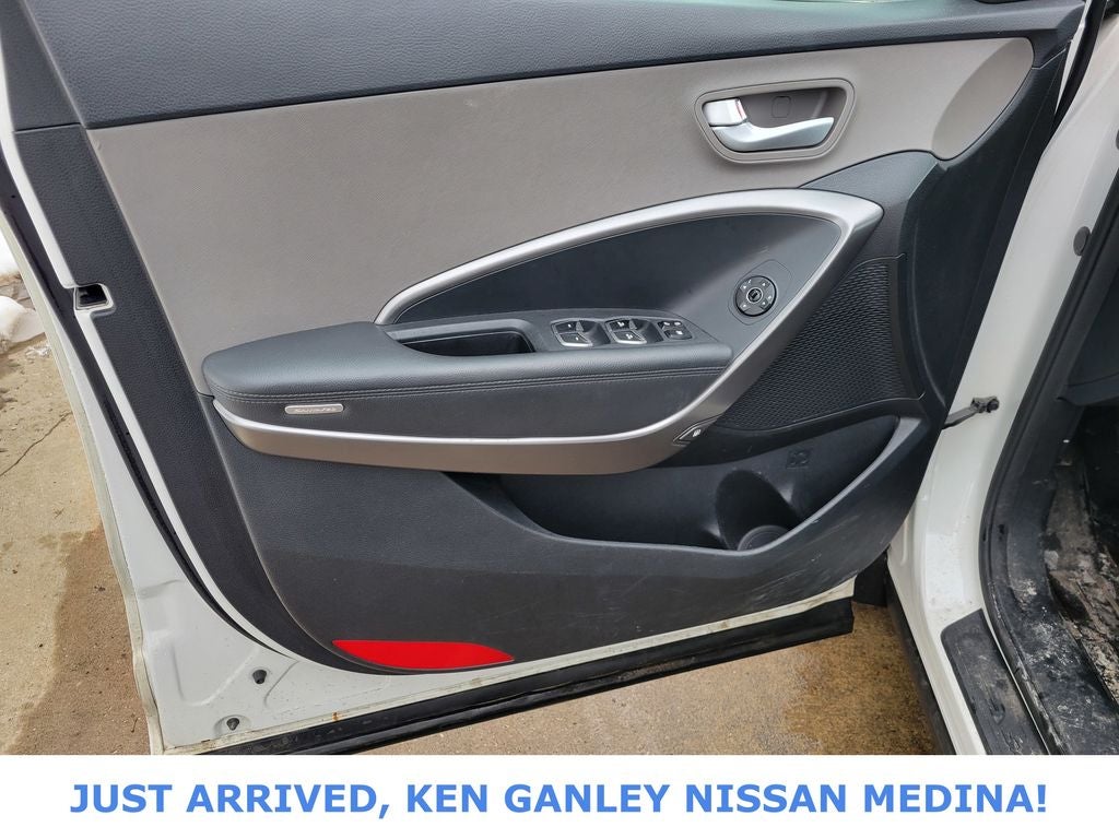 2016 Hyundai Santa Fe SE