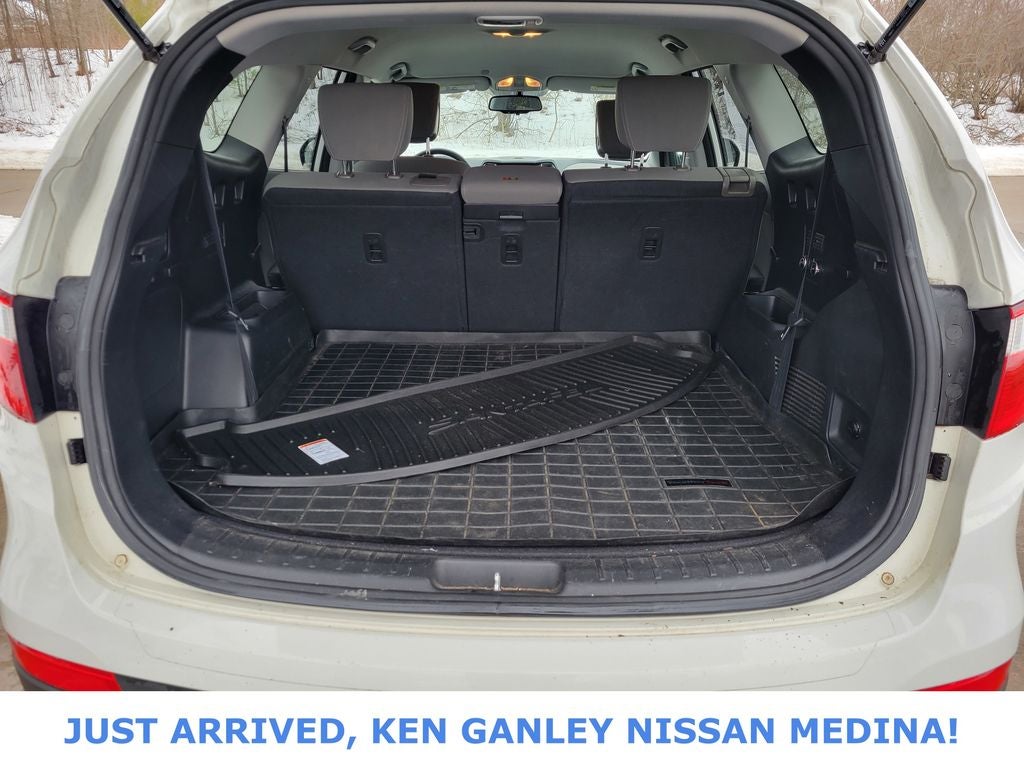 2016 Hyundai Santa Fe SE