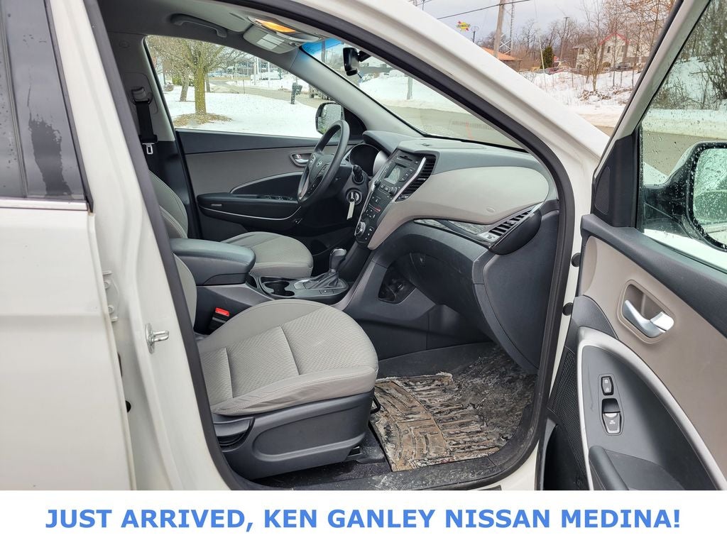 2016 Hyundai Santa Fe SE