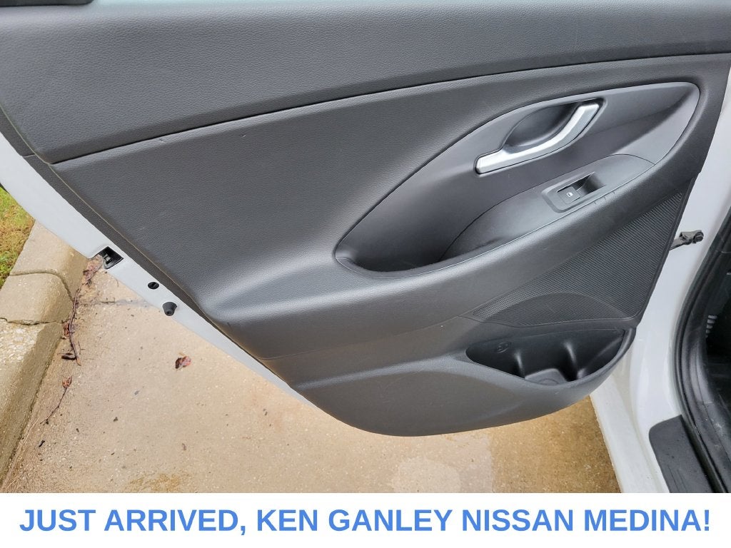 2018 Hyundai Elantra GT Base