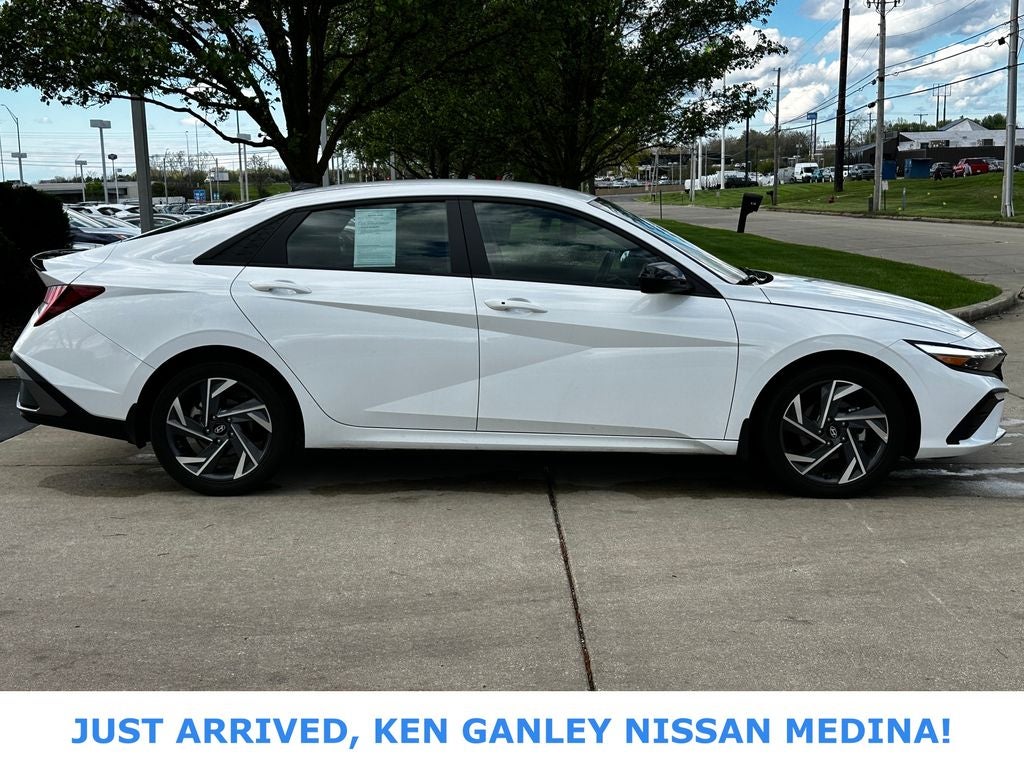 2025 Hyundai Elantra SEL Sport