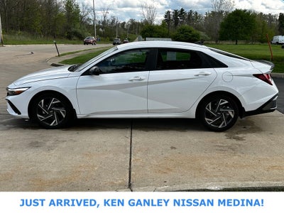2025 Hyundai Elantra SEL Sport