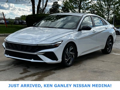 2025 Hyundai Elantra SEL Sport