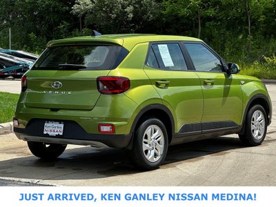 2022 Hyundai Venue SE