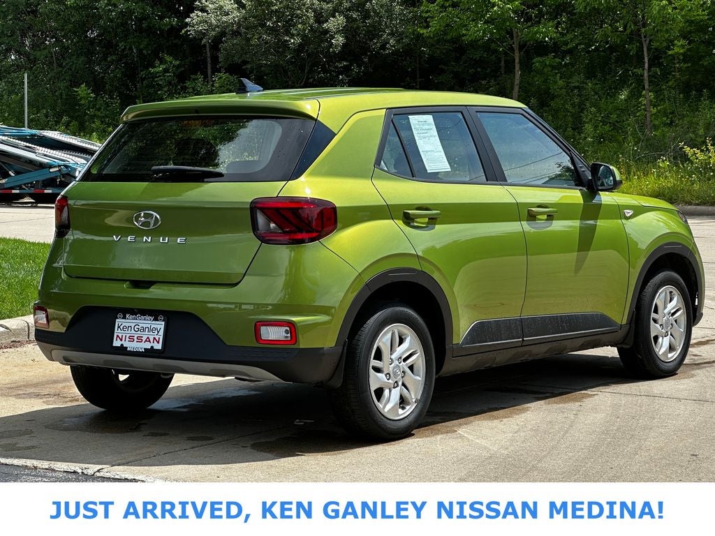 2022 Hyundai Venue SE