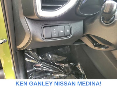 2022 Hyundai Venue SE