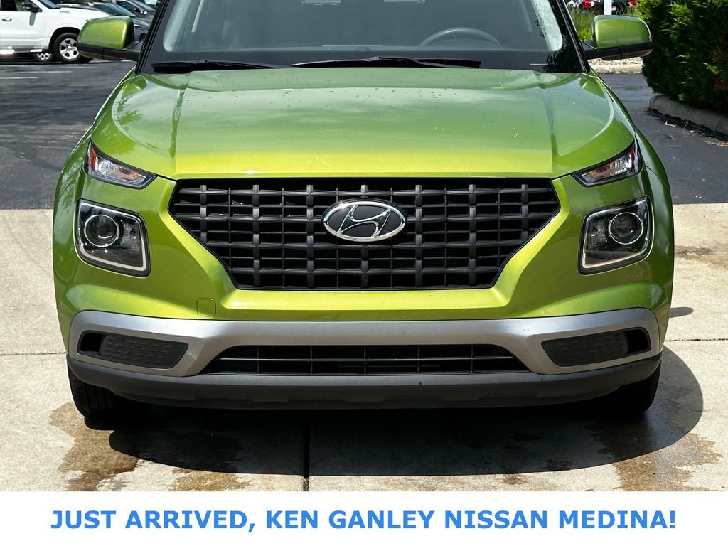 2022 Hyundai Venue SE