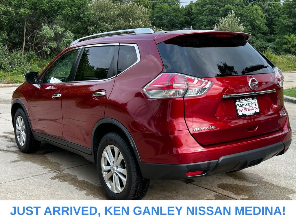 2016 Nissan Rogue SV