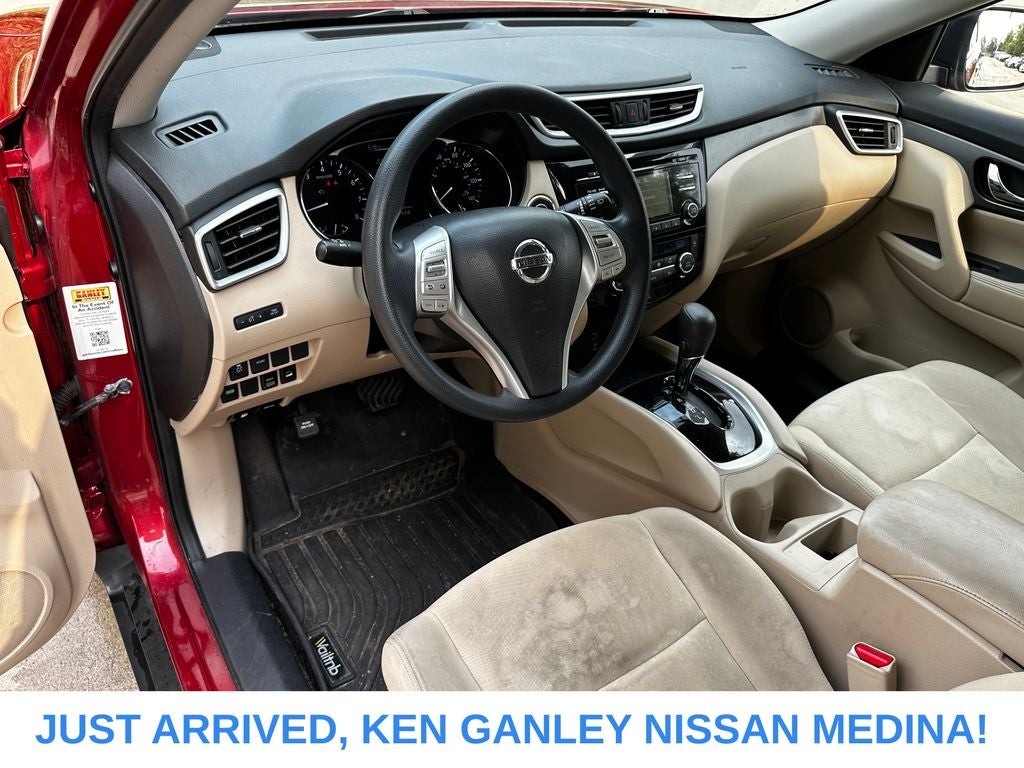 2016 Nissan Rogue SV