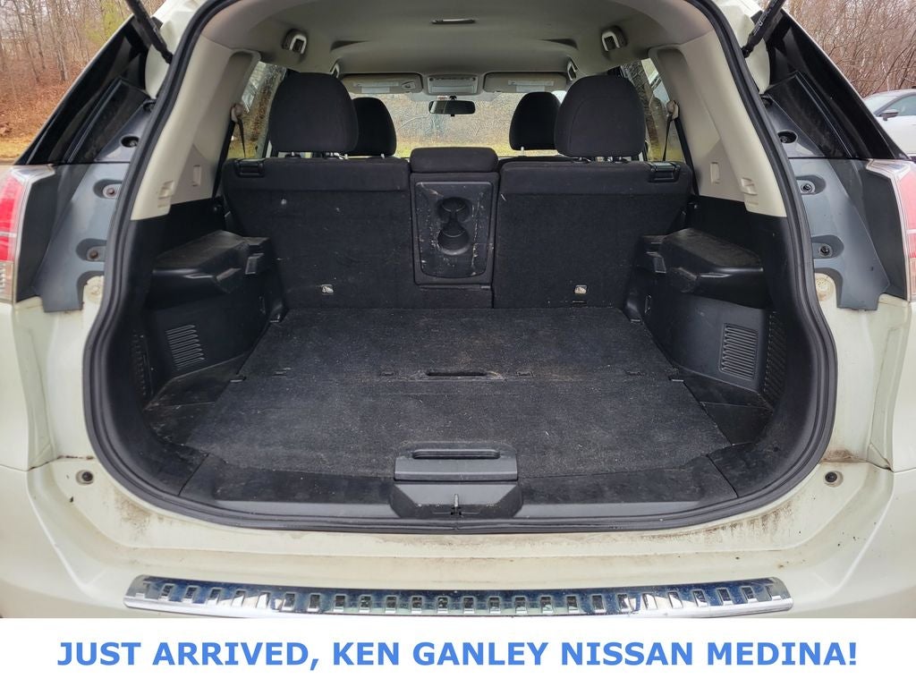 2016 Nissan Rogue SV