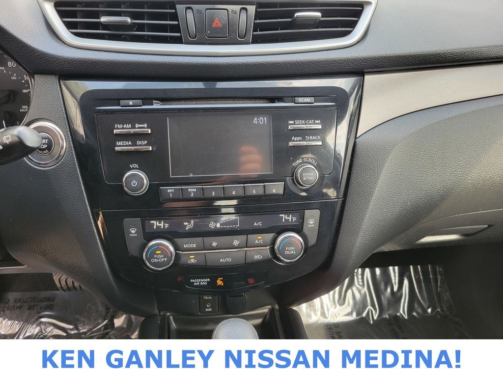 2016 Nissan Rogue SV