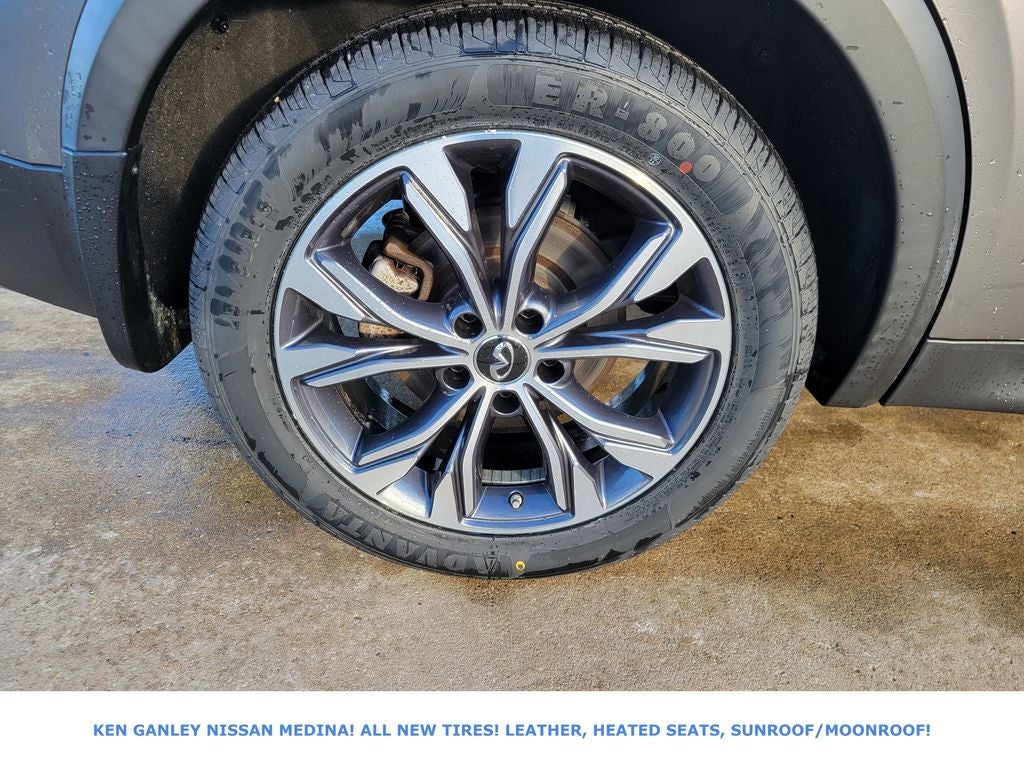 2018 INFINITI QX30 Premium