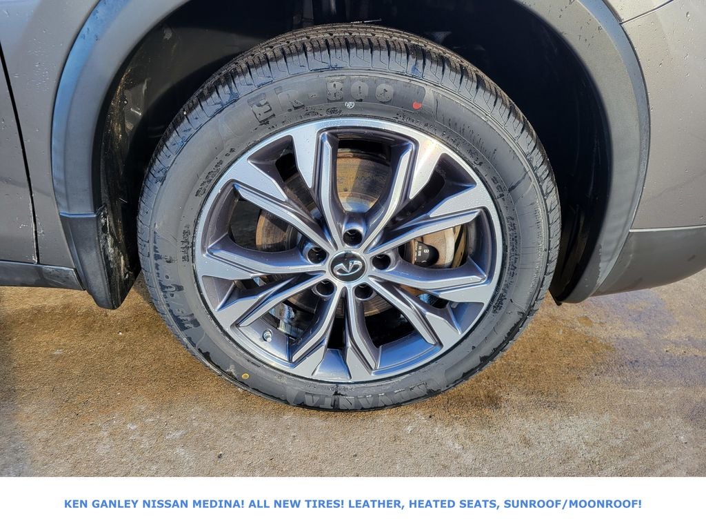 2018 INFINITI QX30 Premium