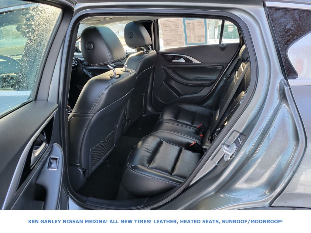 2018 INFINITI QX30 Premium