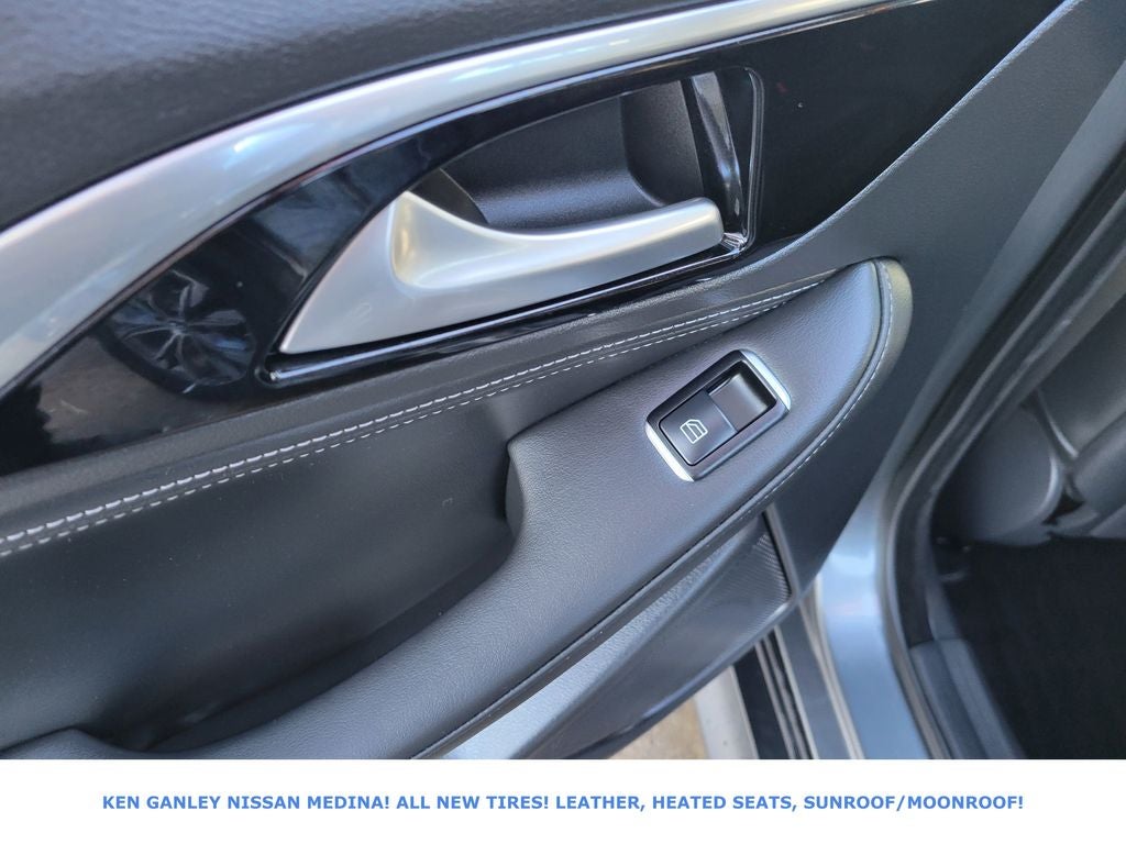 2018 INFINITI QX30 Premium