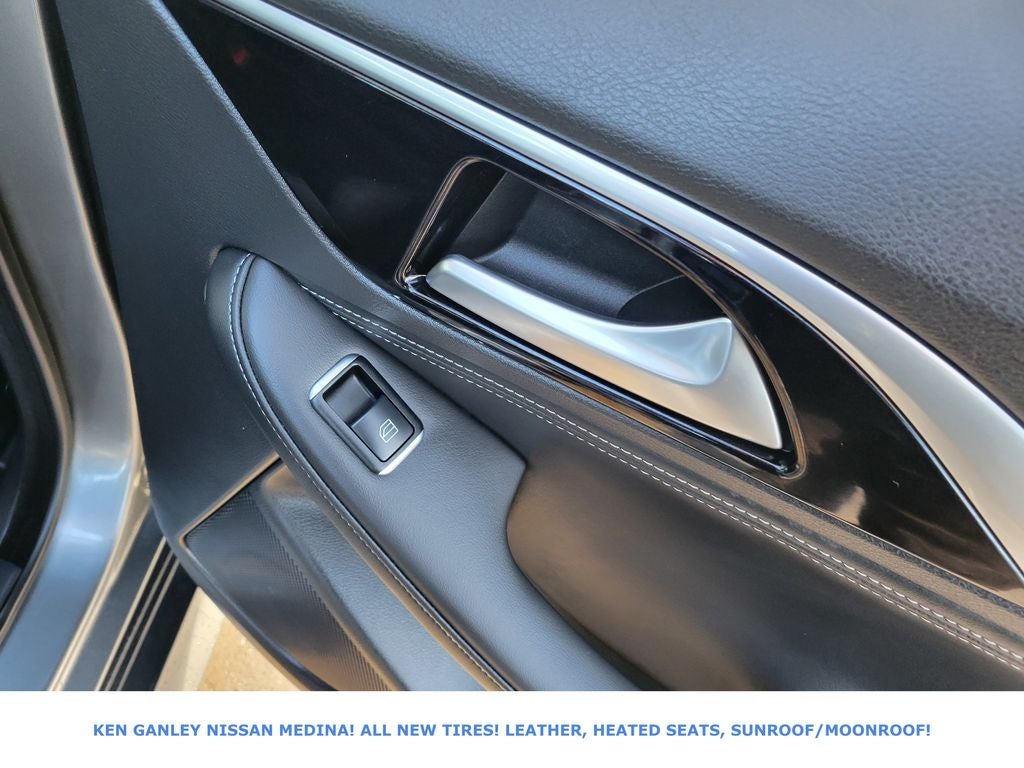 2018 INFINITI QX30 Premium