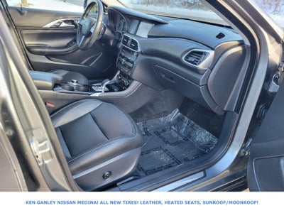 2018 INFINITI QX30 Premium