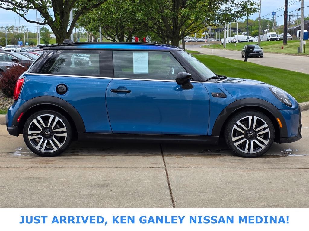 2023 MINI Cooper S Signature