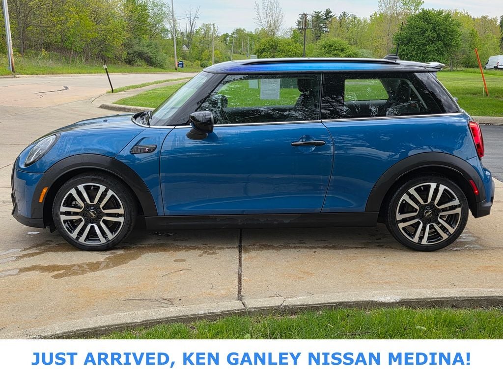 2023 MINI Cooper S Signature