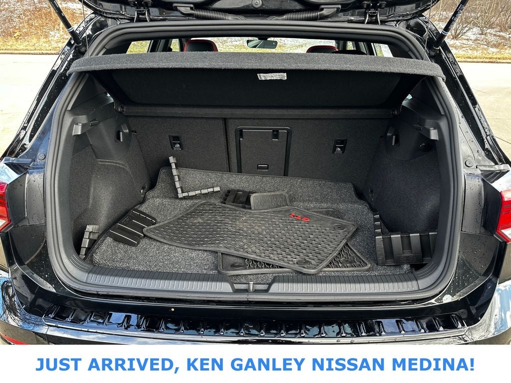 2024 Volkswagen Golf GTI Autobahn