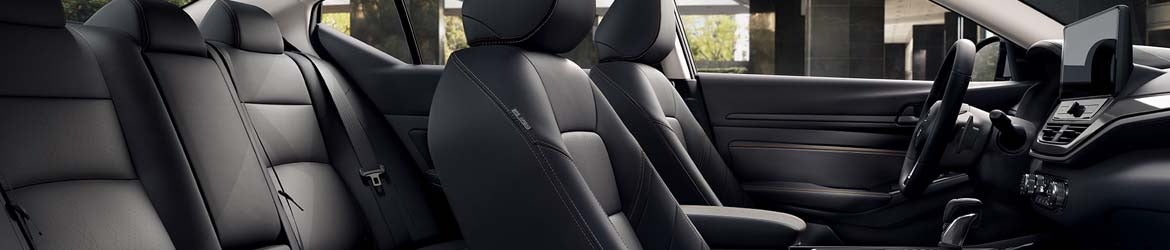 The interior seats of the 2024 Nissan Altima in Medina, OH