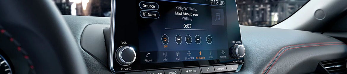 The infotainment system of a 2025 Nissan Sentra in Medina, OH